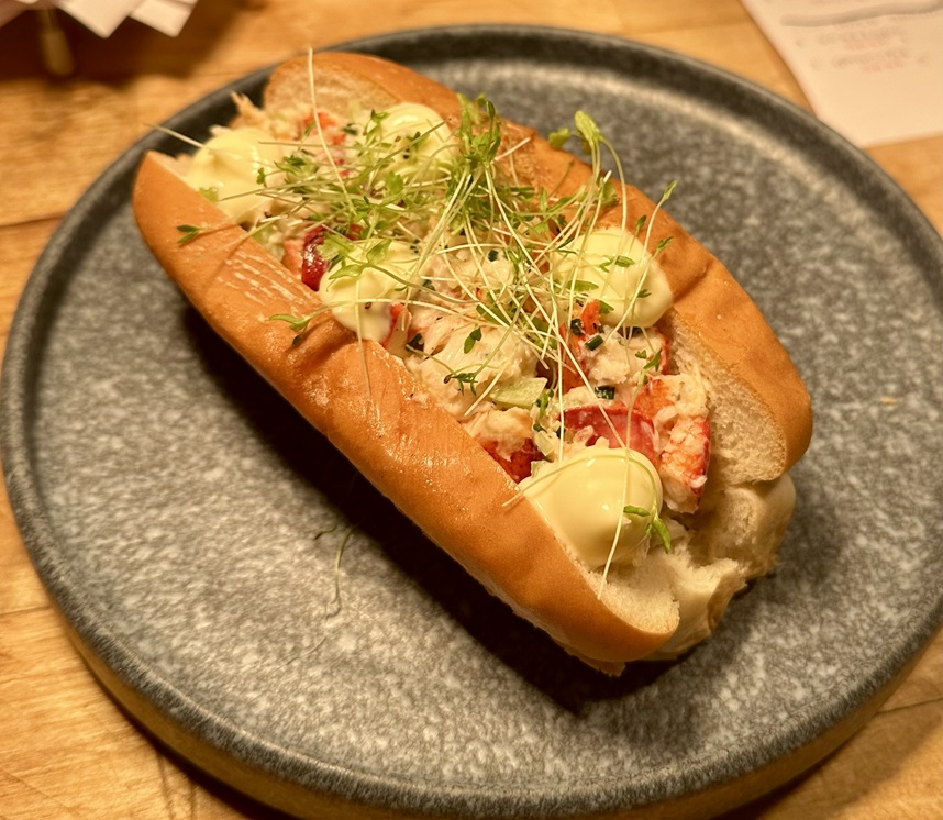 Classic Luxury Lobster Roll